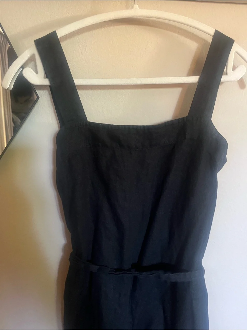 Quince Square Neck Sleeveless Black Linen Jumpsuit with Waist Tie - Picture 4 of 6